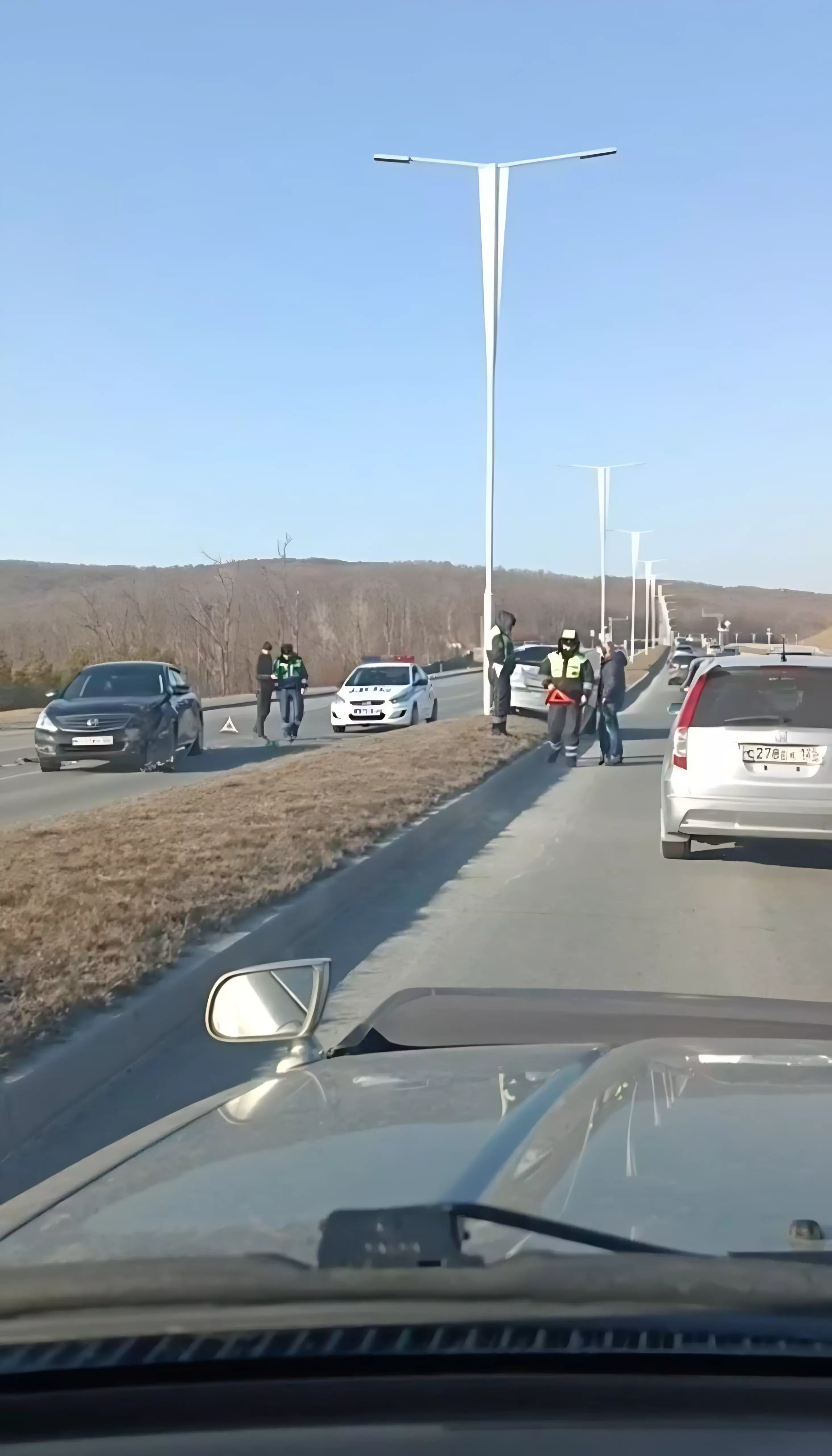 Авто разбили «вдребезги»: страшное ДТП произошло на острове Русский — видео0