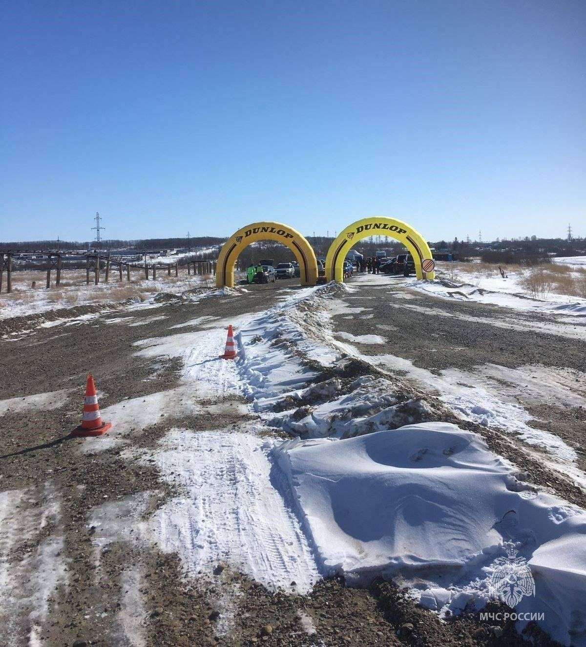 Безопасность гонок  обеспечили хабаровские спасатели3