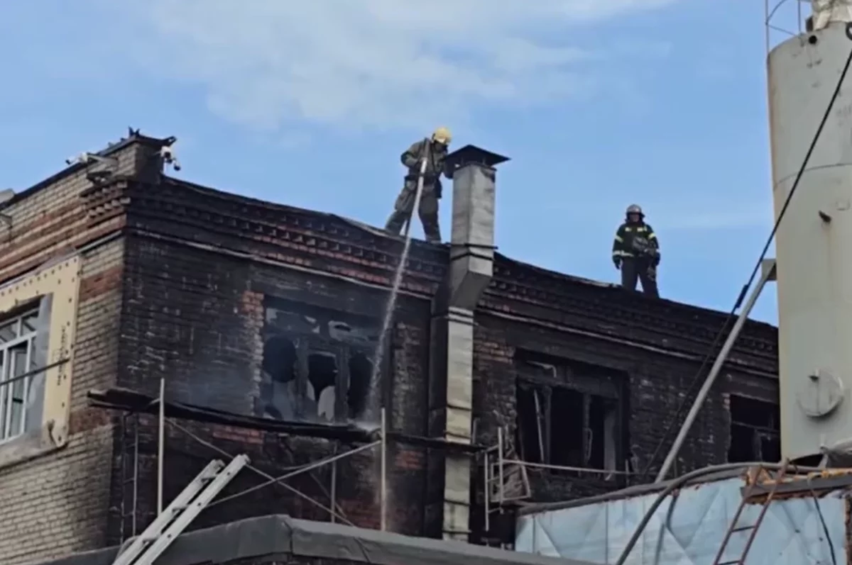 В Хабаровске горело производственное здание0