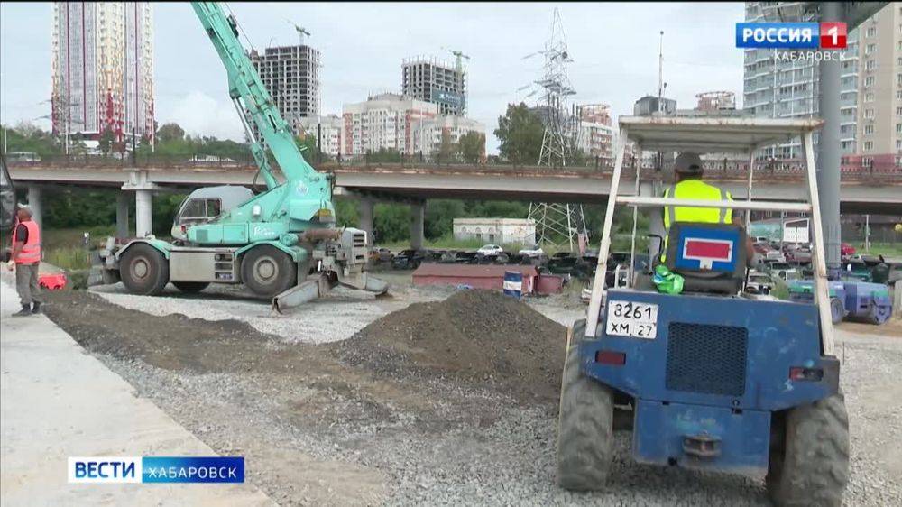 Дамбу в Индустриальном районе Хабаровска намерены сдать в сентябре