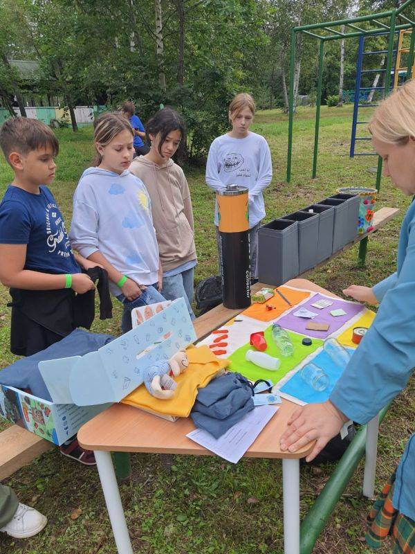 Сегодня в загородном детском оздоровительном лагере &quot;Олимп&quot; прошла яркая экологическая программа, организованная Детским эколого-биологическим центром и центром &quot;Техноспектр&quot;