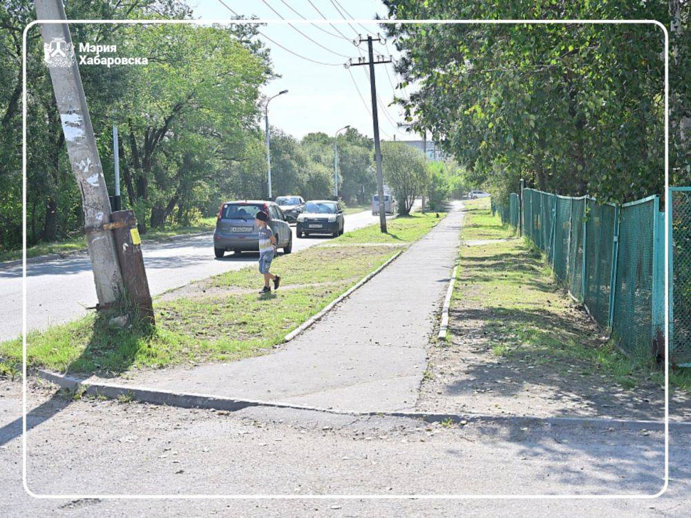 Мэр города поручил обустроить парковочные места у детского сада в Березовке