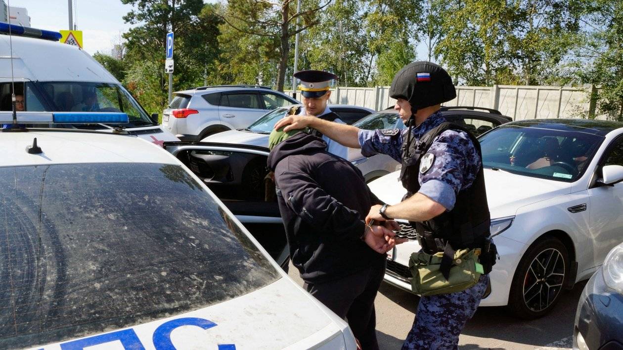 Накануне начала учебного года в Хабаровске прошли учения оперативных служб11