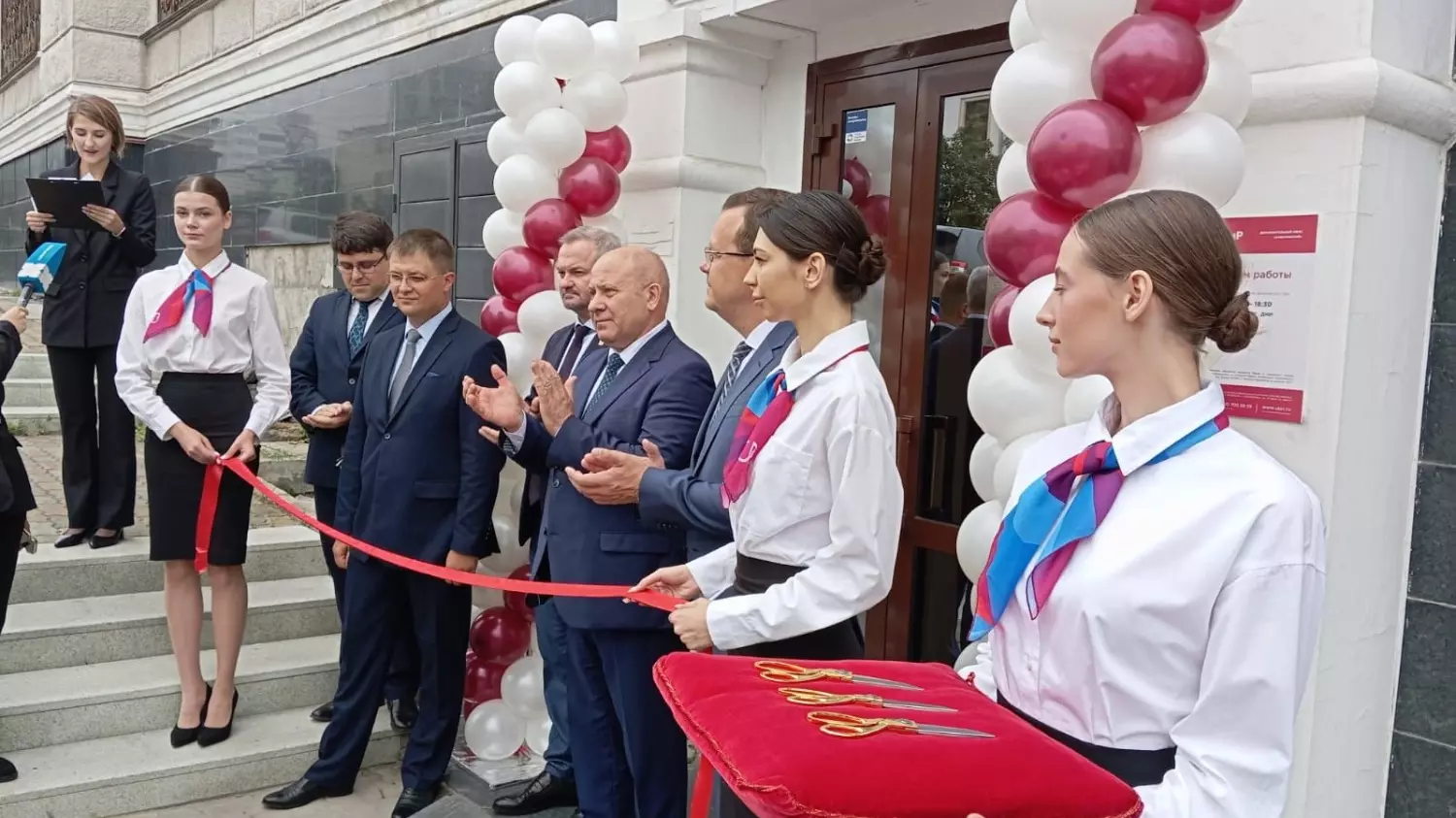 Уральский банк открыл в Хабаровске первый офис на Дальнем Востоке6