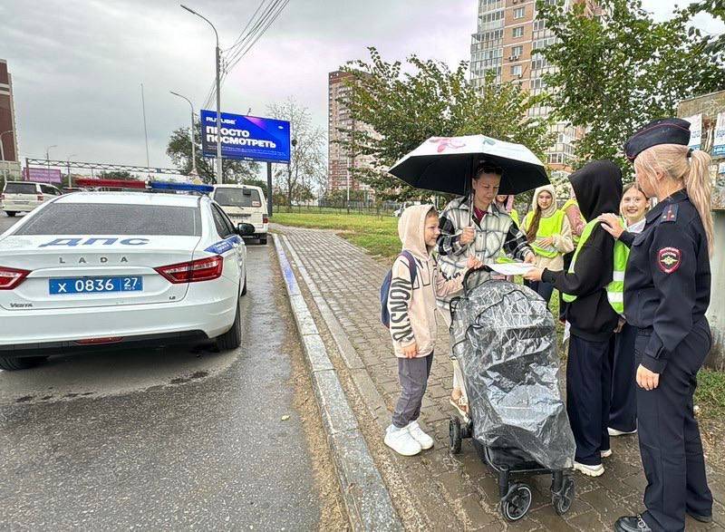 В Хабаровске сотрудники Госавтоинспекции провели профилактическую акцию «Письмо водителю»