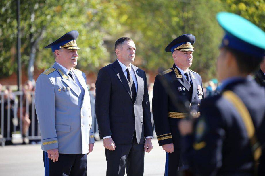 Дмитрий Демешин поздравил первокурсников погранинститута Хабаровска