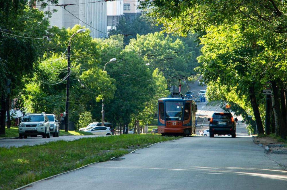 498 единиц общественного транспорта вышли на городские маршруты сегодня утром