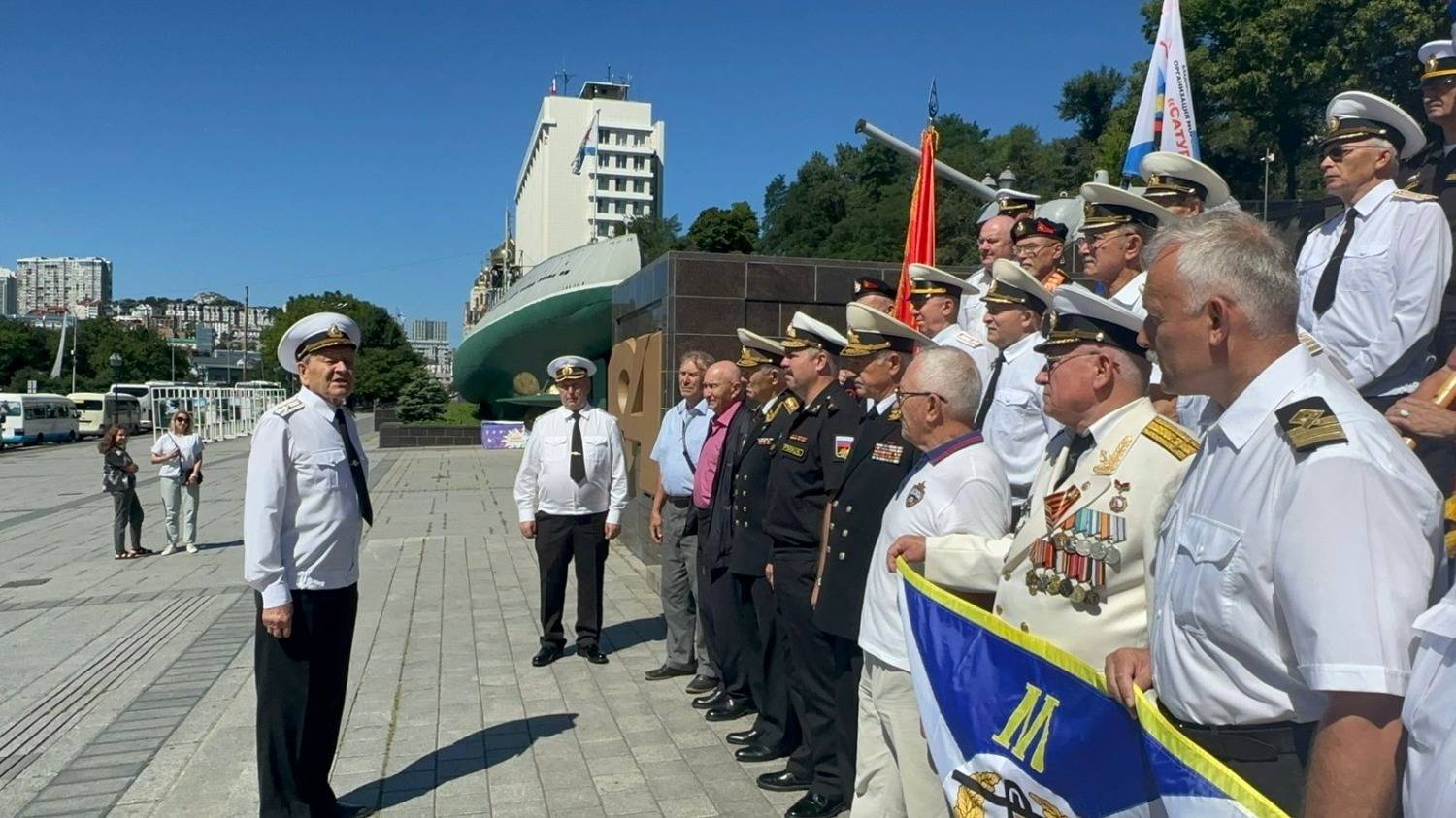 Адмирал Сиденко и ветераны Приморья отметили годовщину окончания Второй мировой войны8