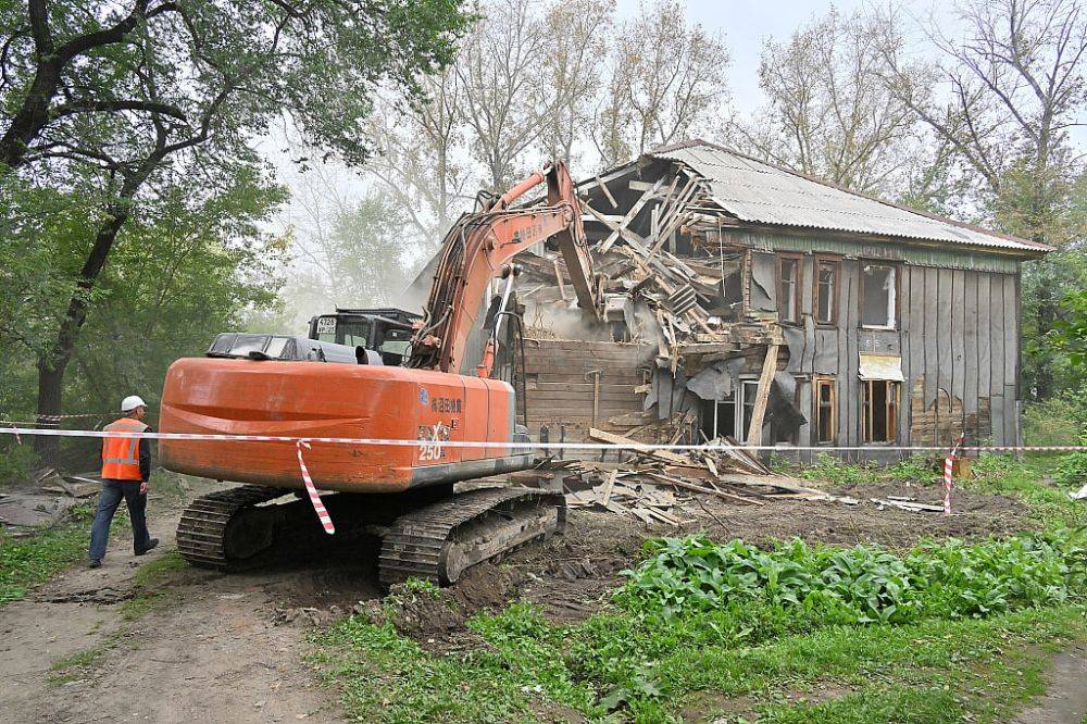 593 семьи расселили из аварийных домов в Хабаровске