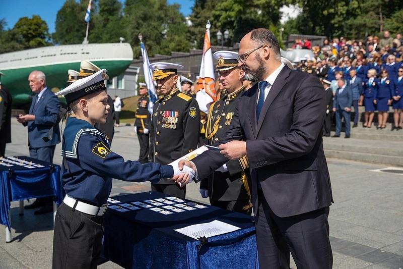 Нахимовцы — молодцы: юбилей отмечает знаменитое училище во Владивостоке5