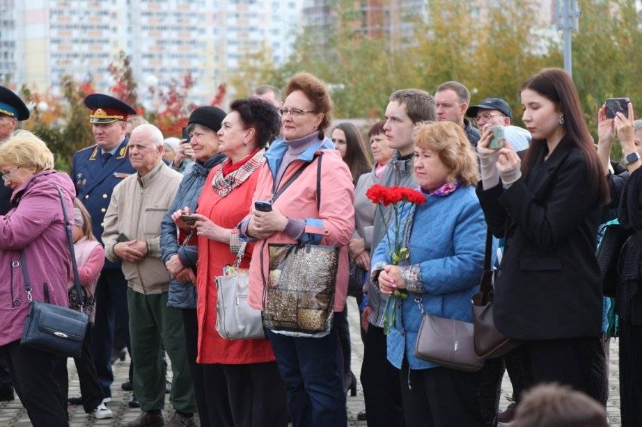 Памятник дальневосточному краеведу Всеволоду Сысоеву открыли в Хабаровске2