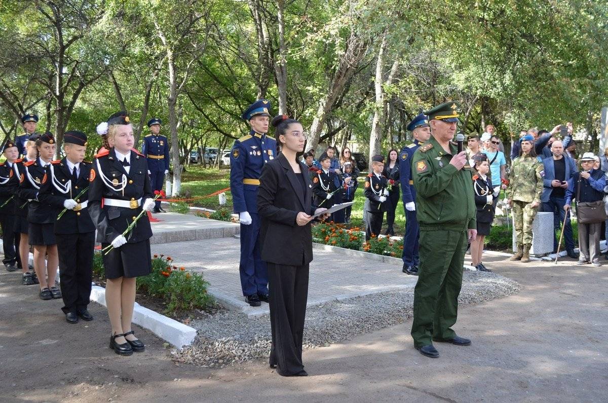 Памятный знак землякам-комсомольчанам, участвующим в СВО открыли в Комсомольске-на-Амуре5