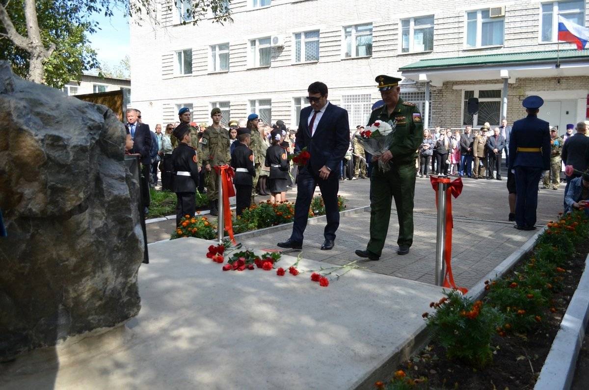 Памятный знак землякам-комсомольчанам, участвующим в СВО открыли в Комсомольске-на-Амуре3