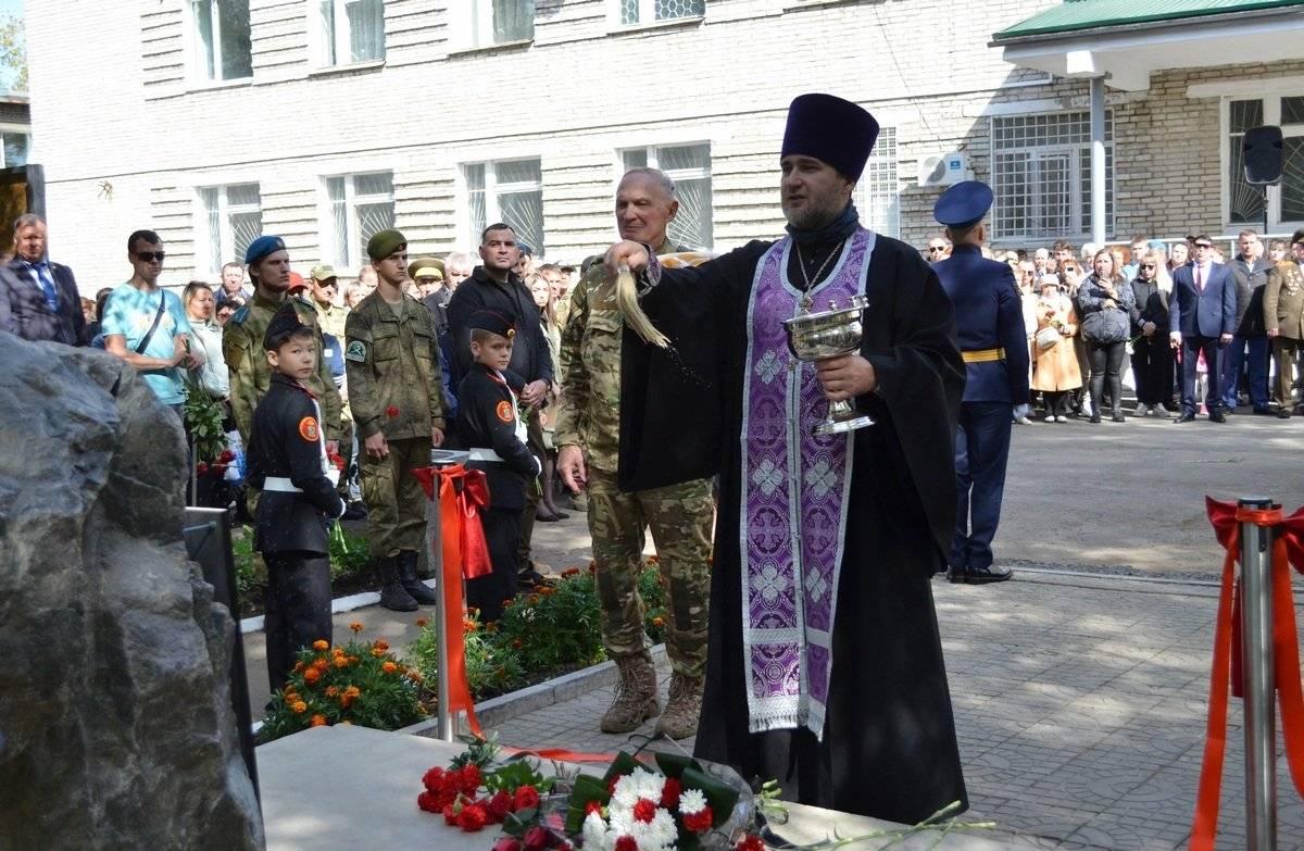 Памятный знак землякам-комсомольчанам, участвующим в СВО открыли в Комсомольске-на-Амуре2