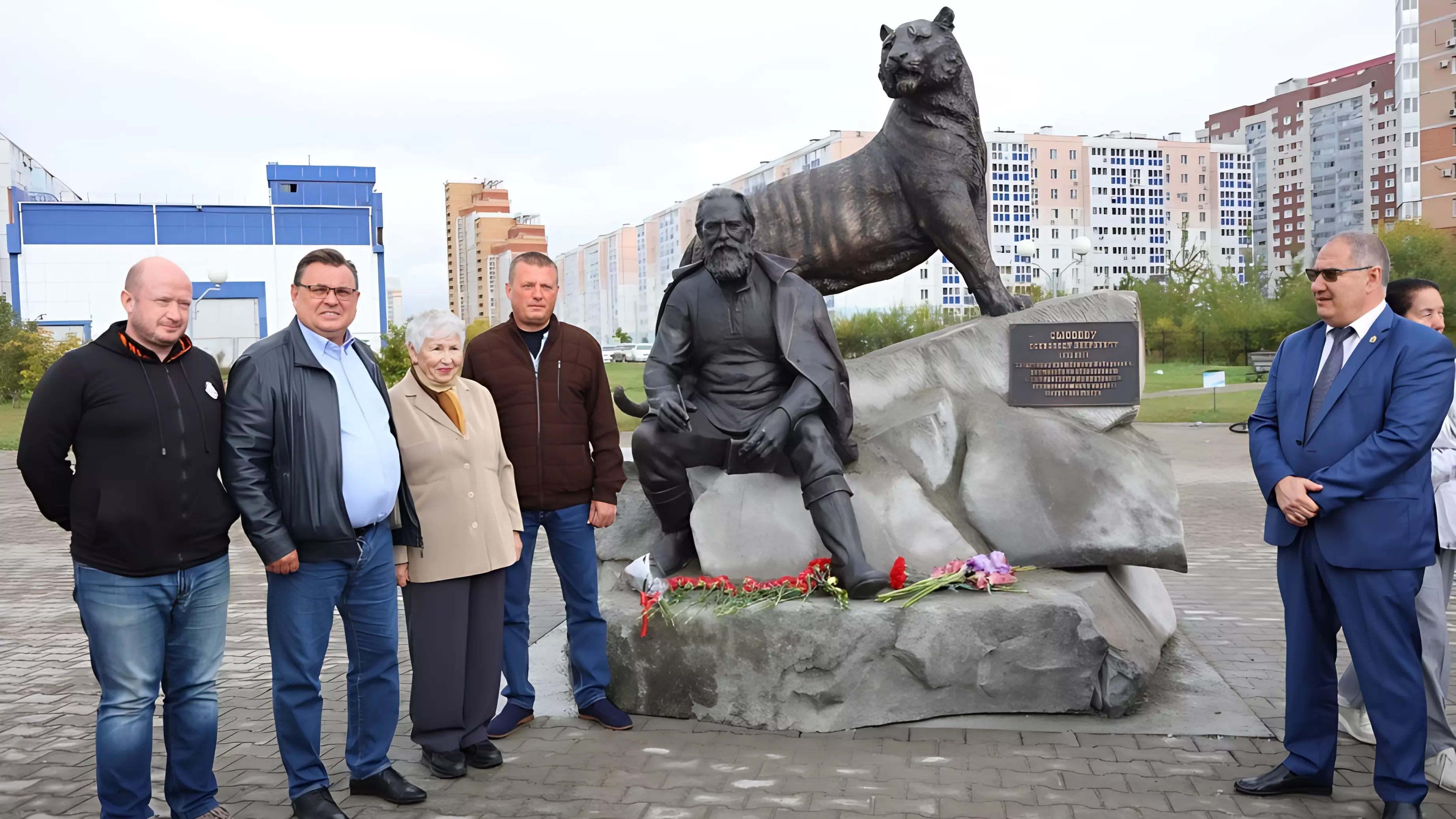 В Хабаровске открыли памятник дальневосточному ученому-краеведу Всеволоду Сысоеву0