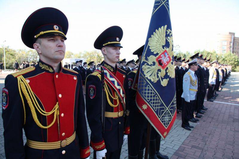 Начальник УМВД России по Хабаровскому краю принял участие в церемонии принятия Присяги курсантами ведомственного вуза