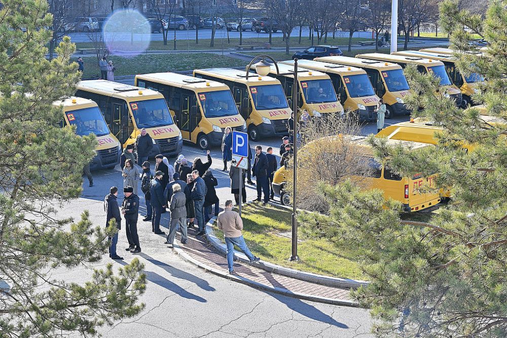 Новые школьные автобусы поступили в Хабаровский край