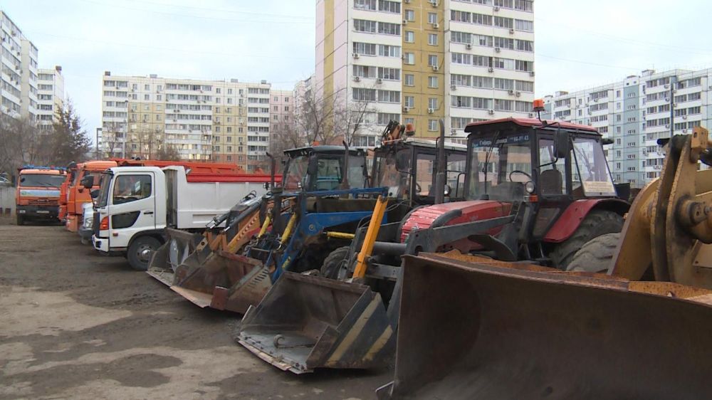 Мэр проверил, как дорожные службы Хабаровска готовятся к зиме