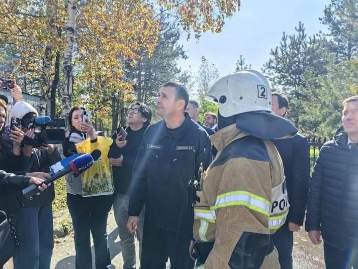 Без слез не взглянуть: музыкальный театр сгорел в Хабаровске6