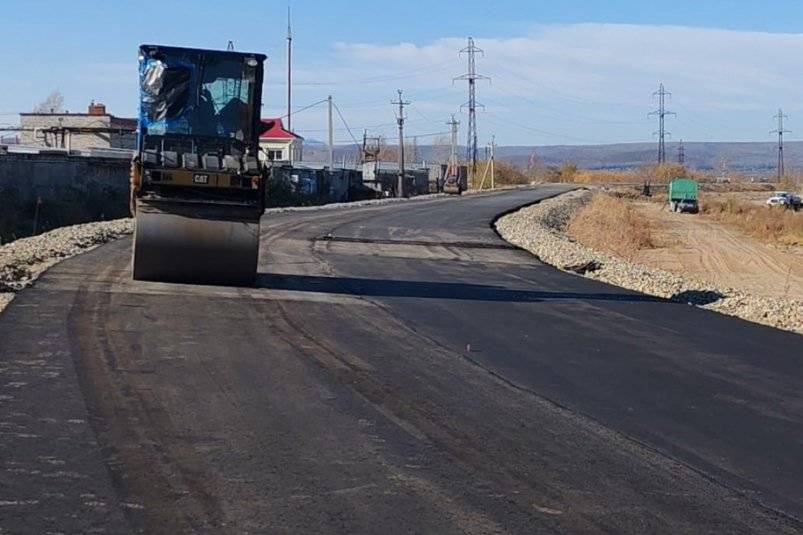 Дорогу по гребню дамбы в Комсомольске-на-Амуре построят до конца октября Пресс-служба министерства строительства Хабаровского края