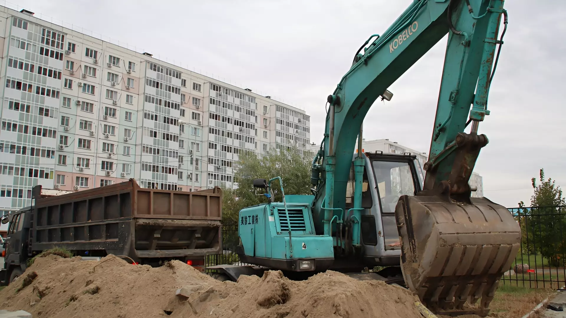 Дорогу строят в Хабаровске по просьбе горожан0