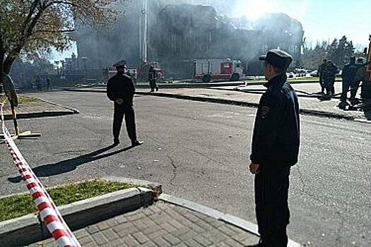 Нелегалов задержали на пожаре в музыкальном театре Хабаровска