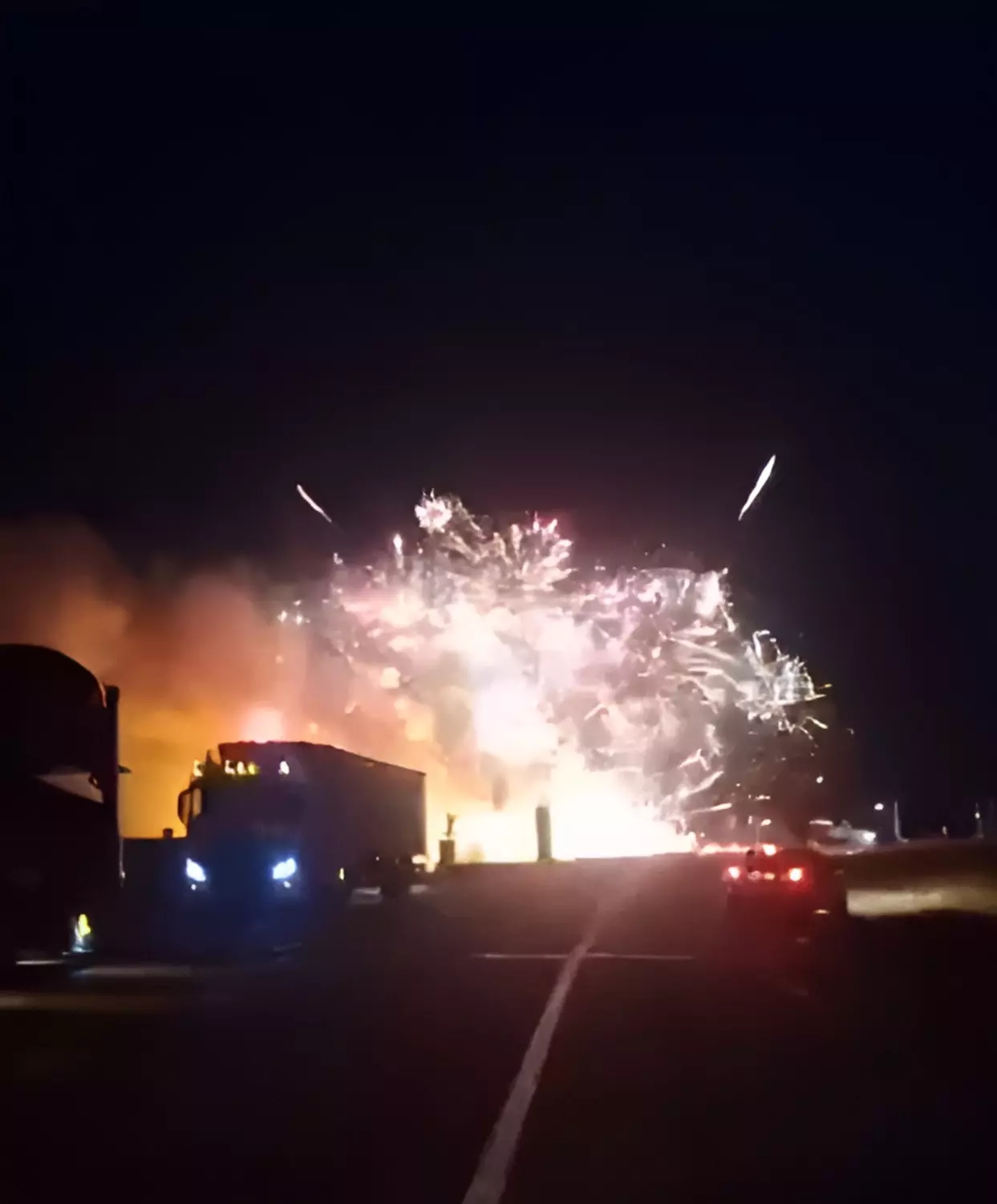 Погибла семья из Хабаровска в огне пиротехники1