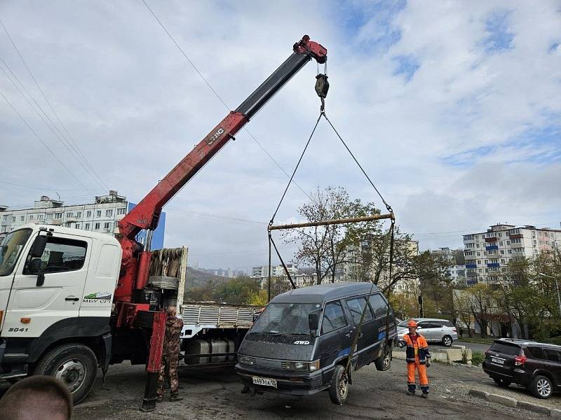 Прощай, немытое корыто: Владивосток железной рукой очищают от автохлама2