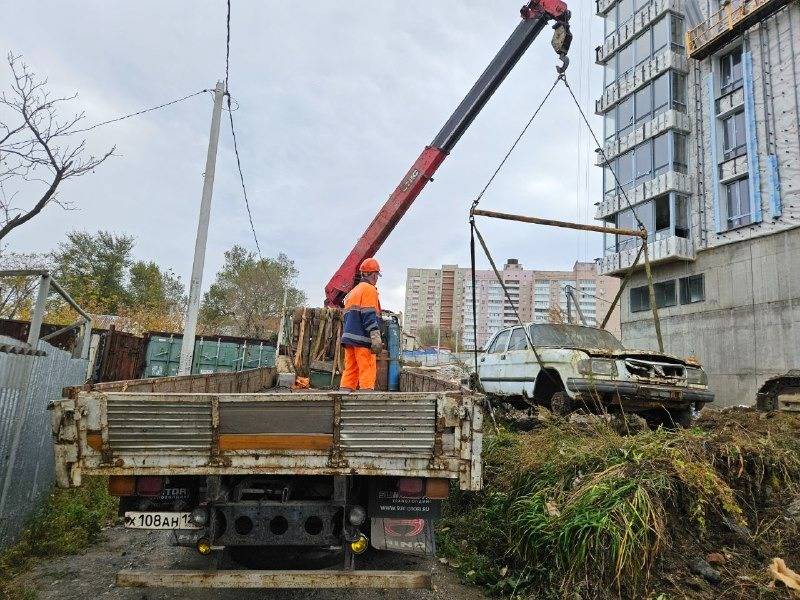 Прощай, немытое корыто: Владивосток железной рукой очищают от автохлама3