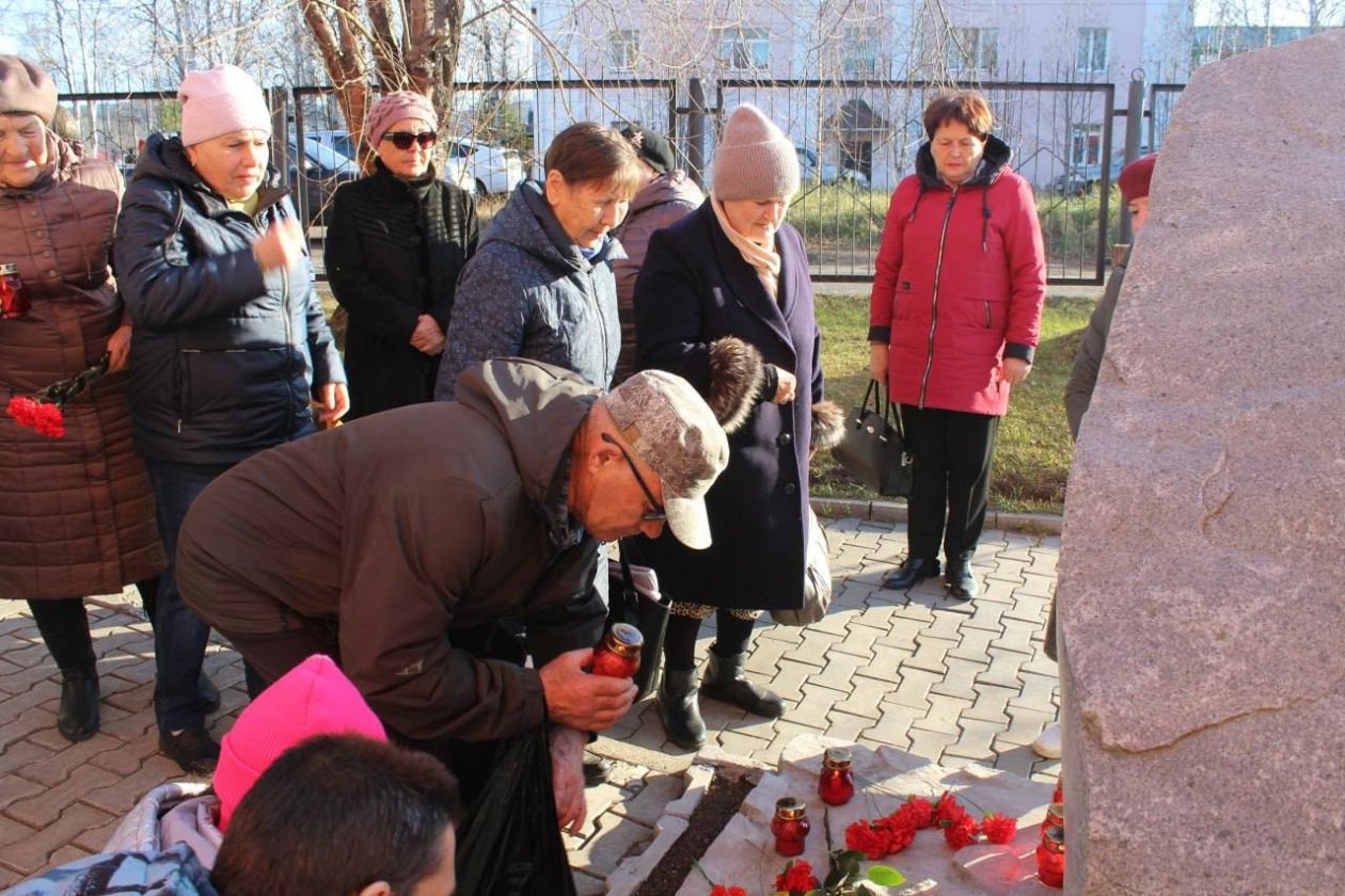 Районные вести: мемориальная доска герою СВО, сувениры для орлят, память жива, 55-летие24