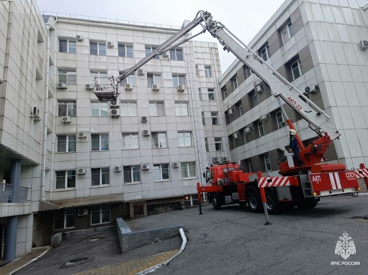 Учения в онкоцентре провели спасатели Хабаровска