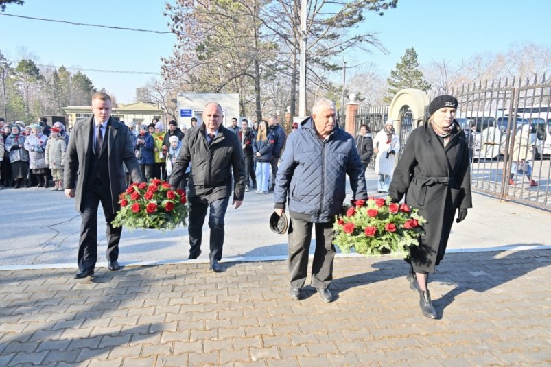 В Хабаровске почтили  память жертв политических репрессий Дмитрий Перегудов