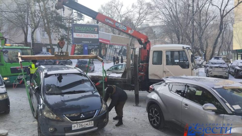 Эвакуировать личный транспорт во время снегопада планируют в Хабаровске