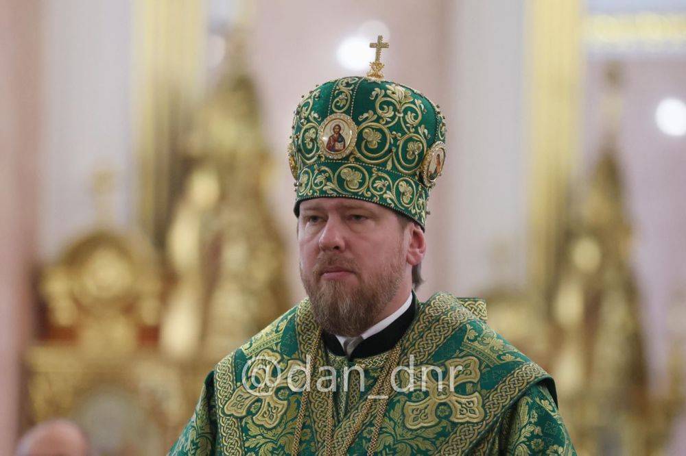 В Донецке прошла первая служба Донецкого и Мариупольского митрополита Владимира