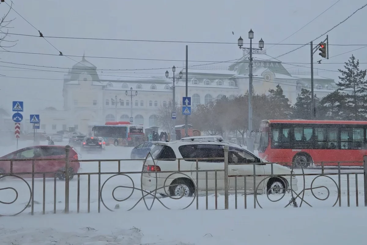 Полметра осадков выпадет в Хабаровске из-за снежного циклона0