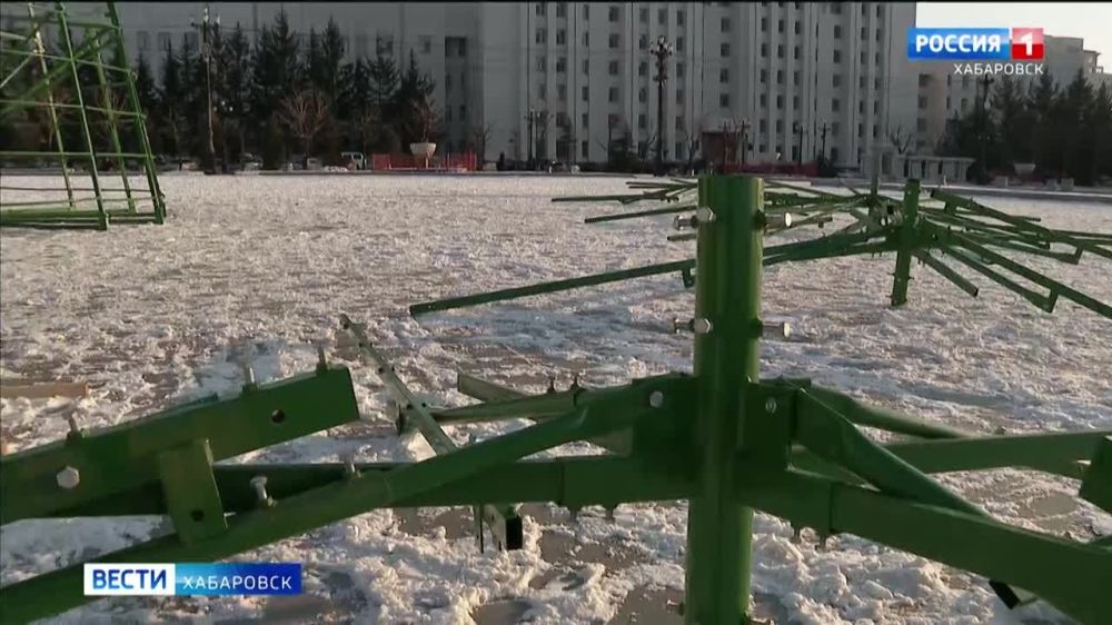 Смотрите в 21:10. Подготовка к новогодним праздникам стартовала в Хабаровске