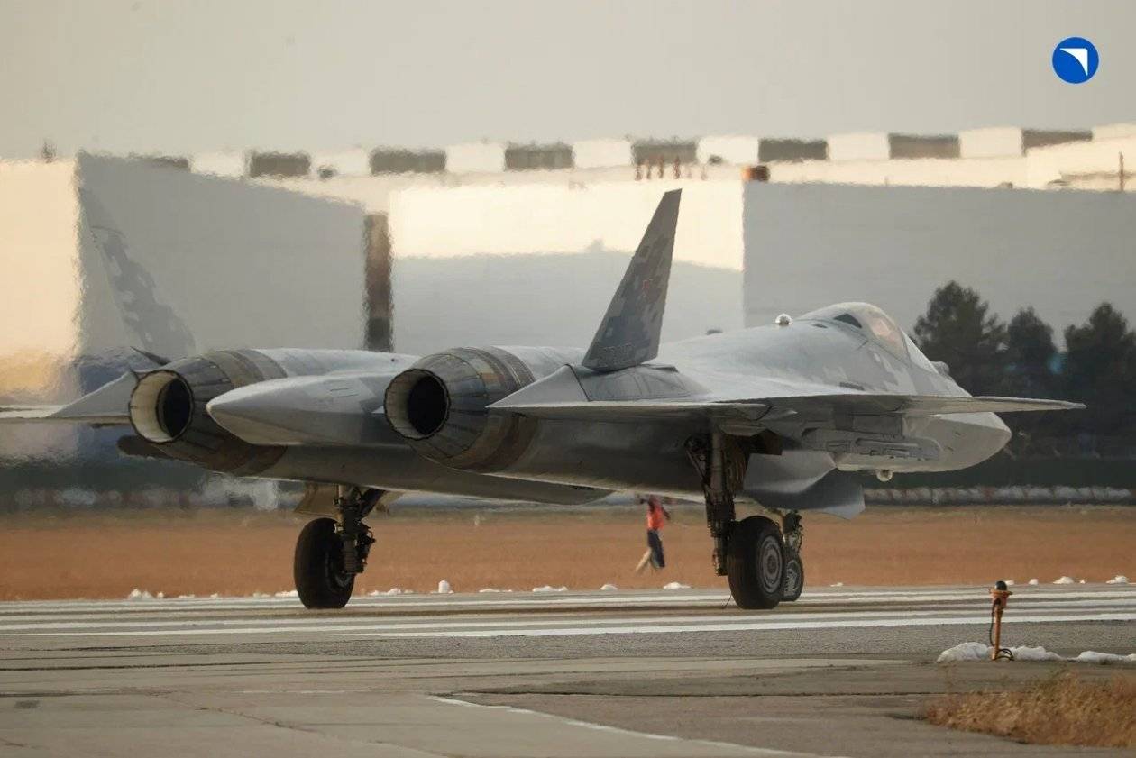 Новую партию Су-57 и Су-35С ОАК передала Минобороны России6