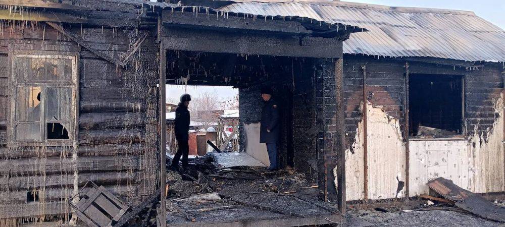 В Вяземском районе прокуратура проводит проверку в связи с гибелью ребенка при пожаре