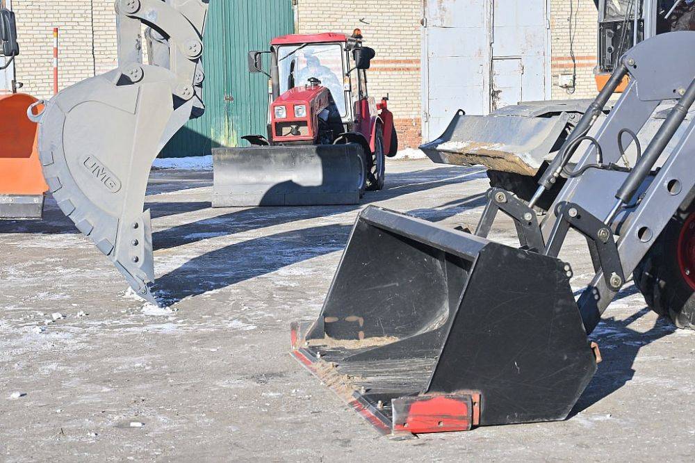 Новая спецтехника поступила в Хабаровск