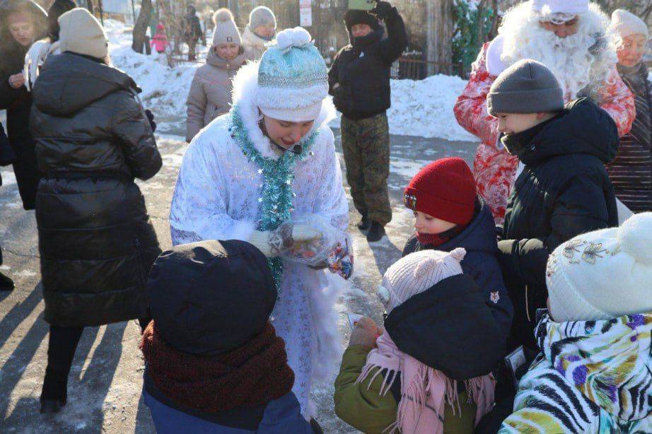 #ПозывнойКультура: В зоосаде «Приамурский» провели новогодние мероприятия для детей участников СВО