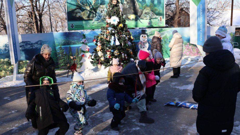 Праздник для детей участников СВО провели в зоосаде им. Сысоева в Хабаровске