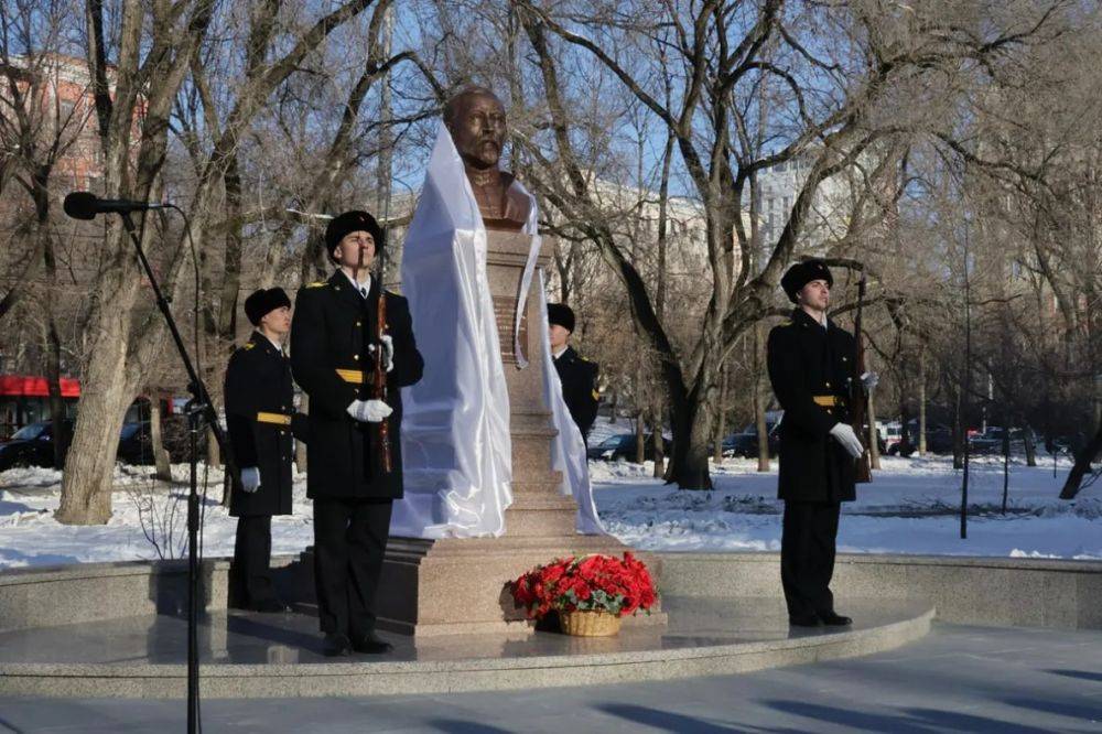 В Хабаровске открыли памятник Дзержинскому