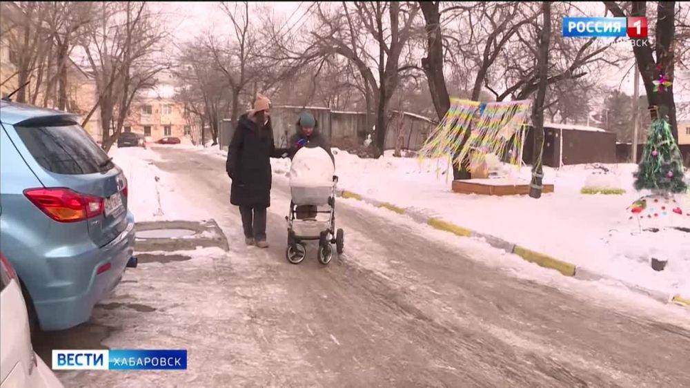 В травмпункте Хабаровска фиксируют увеличение обращений из-за гололёда на улицах города