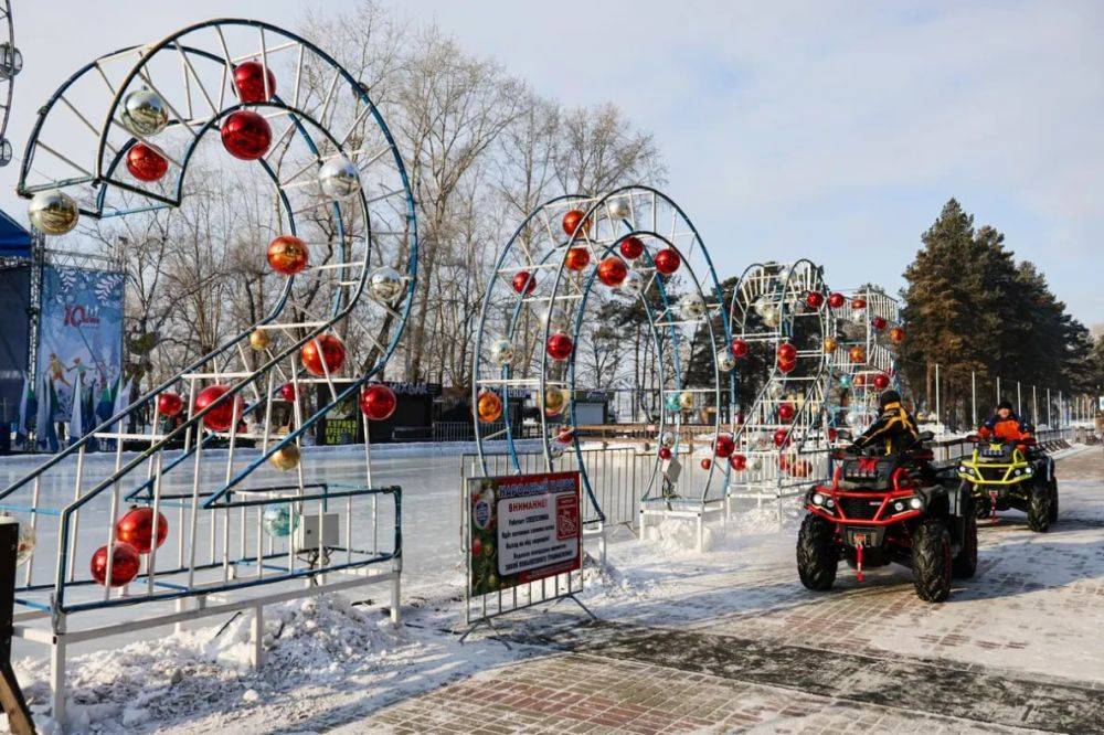 Самый большой на Дальнем Востоке каток открыли в Хабаровске