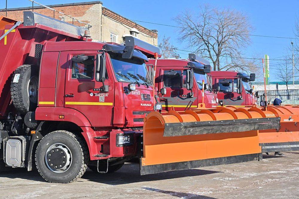 Новая спецтехника поступила в Хабаровск