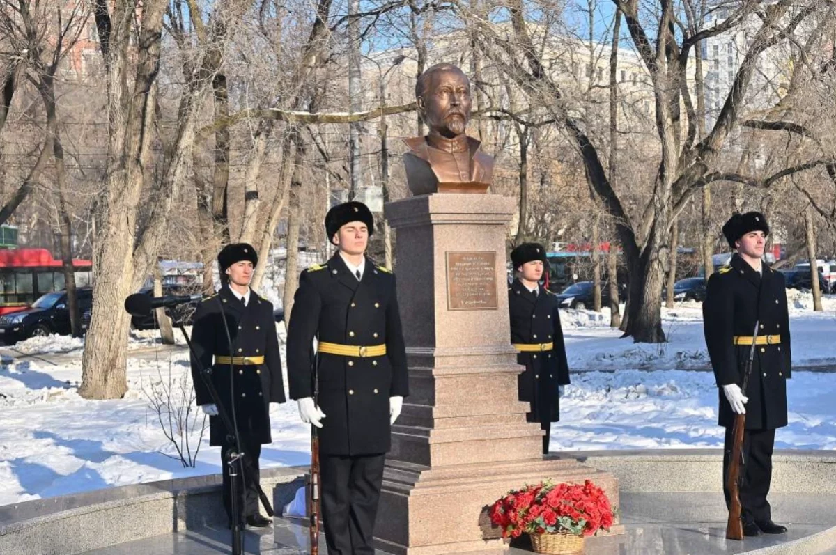 Памятник Дзержинскому открылся в Хабаровске0