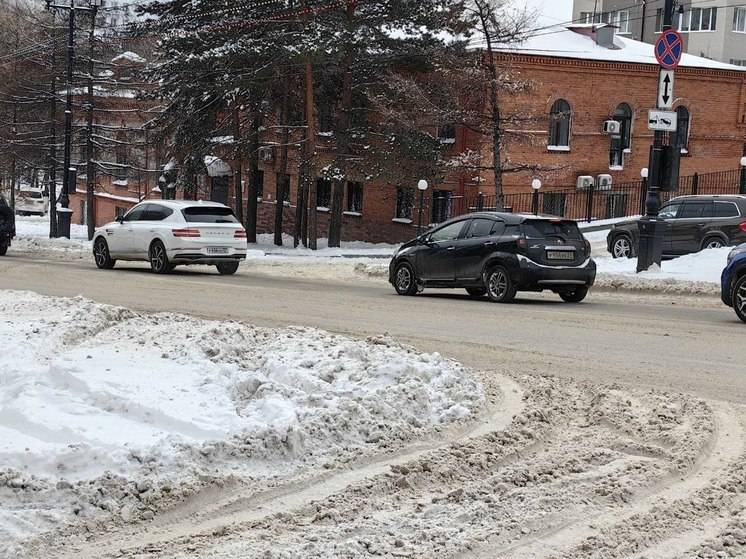 В Хабаровске сотрудники ДПС проверят автобусы