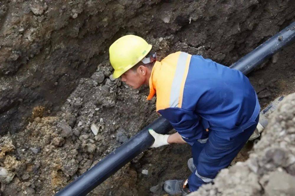 В Амурском районе реконструировали водовод