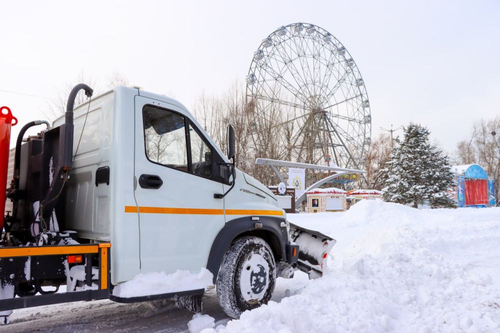 Народный каток закрыли для посетителей из-за непогоды