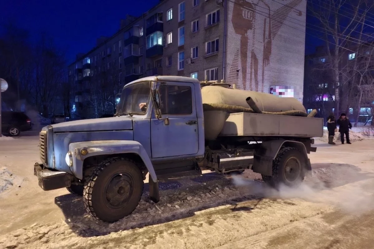 Коммунальное ЧП снова оставило без воды дома в Комсомольске-на-Амуре0